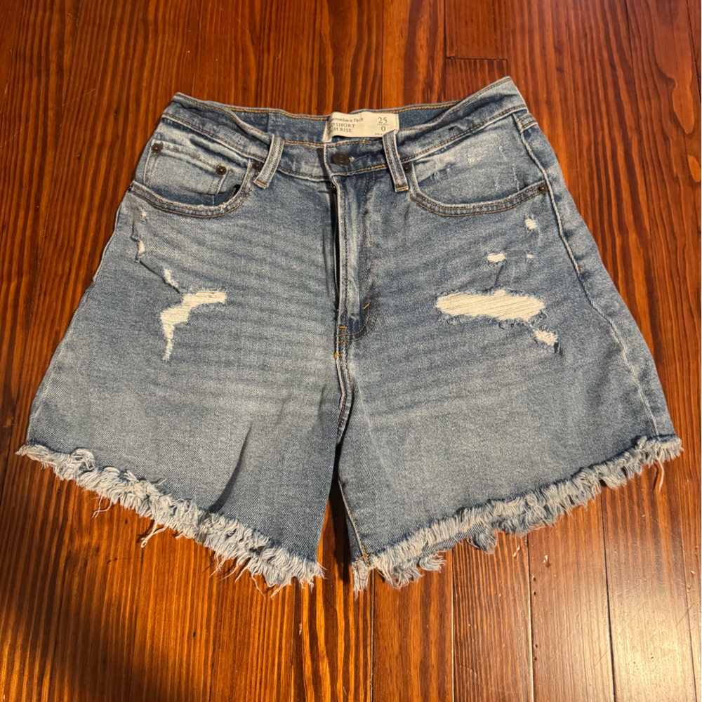 Abercrombie High Rise Dad Short
